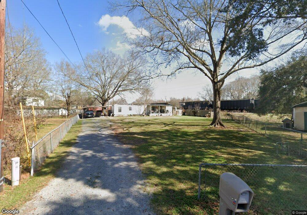 521 Tartan St, New Iberia, LA 70563 - photo 1