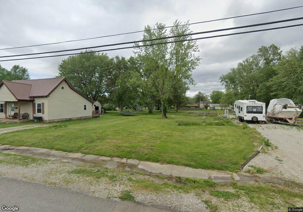 912 N Line St, Loogootee, IN 47553 - photo 1