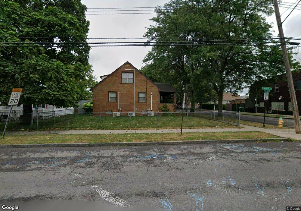 2524 Niagara St, Niagara Falls, NY 14303 - photo 1