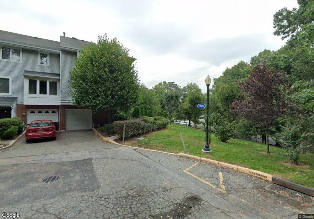 204 Admiralty Loop, Staten Island, NY 10309 - photo 1