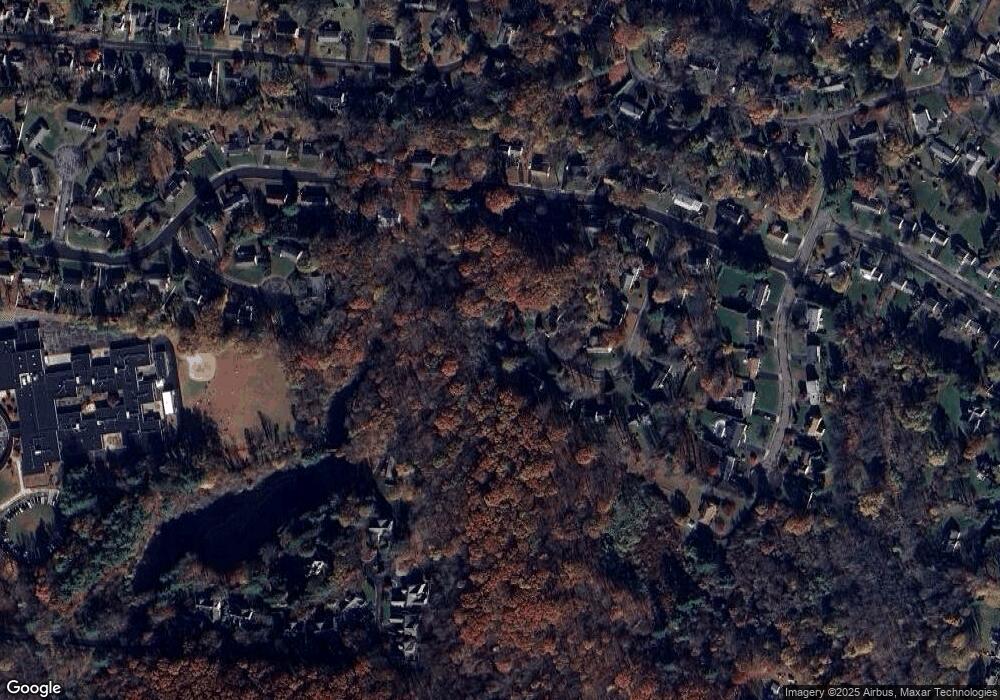 80 Royalwood Ct, Cheshire, CT 06410 - photo 1