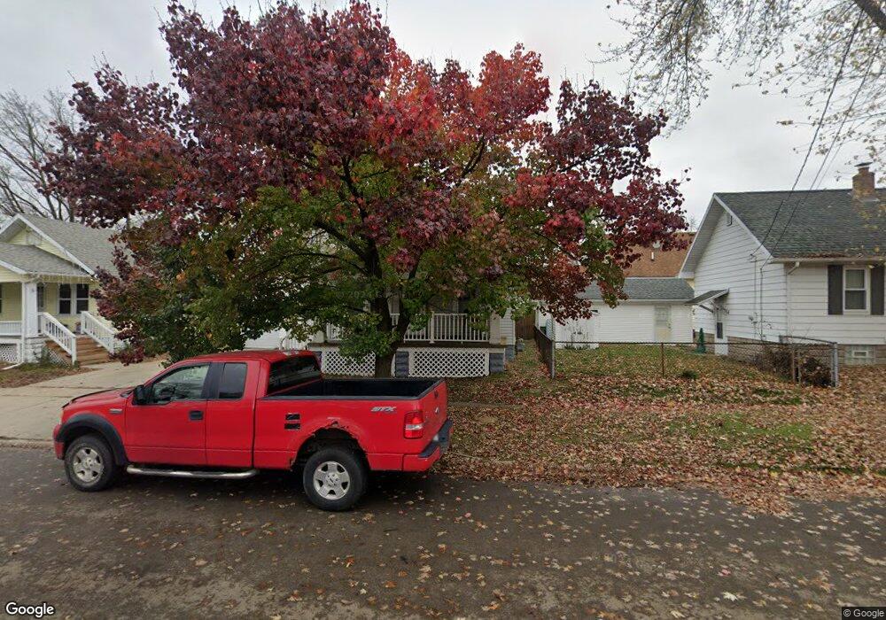 1922 11th St, Port Huron, MI 48060 - photo 1