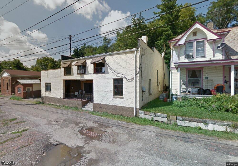 202 Spring Hill Place, Logan, OH 43138 - photo 1