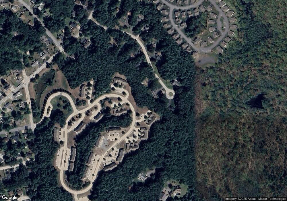 30 Overlook Cir, Hudson, NH 03051 - photo 1