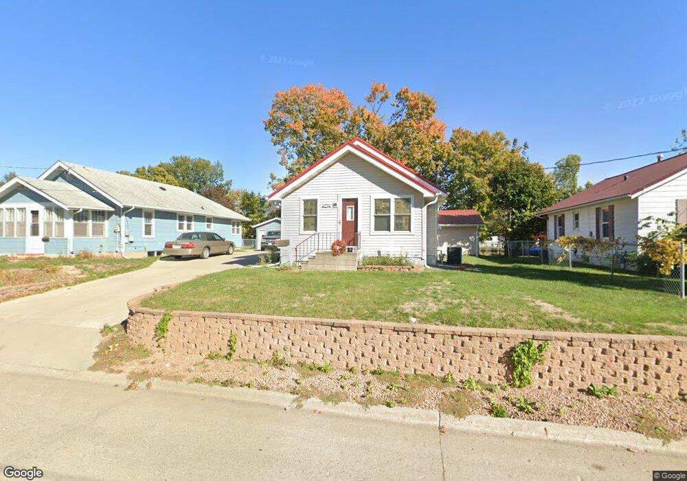 312 E 10 St N, Newton, IA 50208 - photo 1