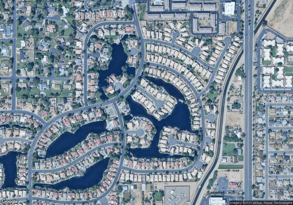 1715 E Commonwealth Cir, Chandler, AZ 85225 - photo 1