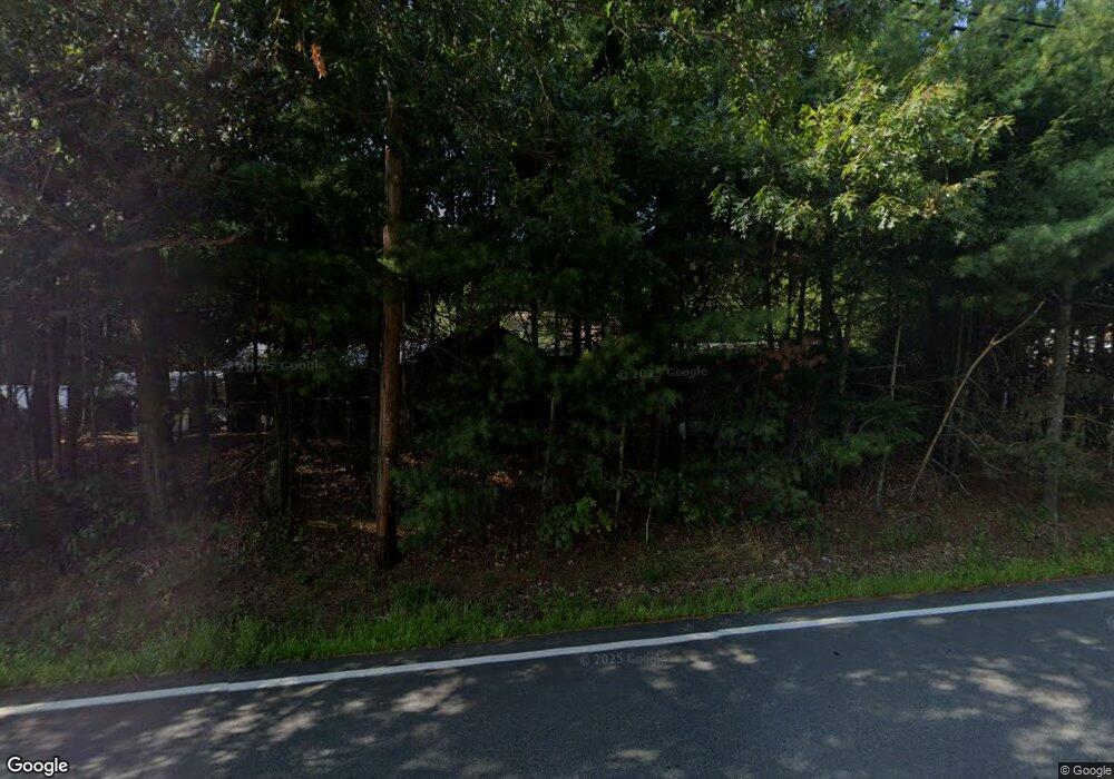 176 Litchfield Rd, Londonderry, NH 03053 - photo 1