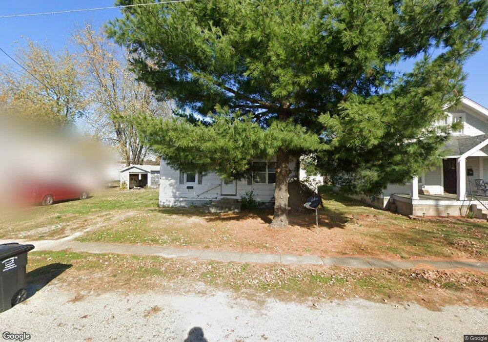 608 W Franklin Ave, Effingham, IL 62401 - photo 1