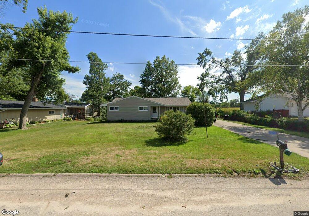 6575 Hickory Blvd, Cedar Rapids, IA 52403 - photo 1