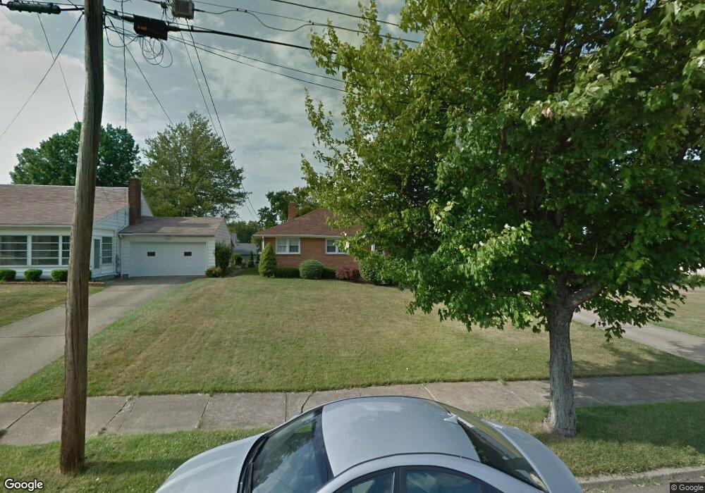 549 W Wilson St, Struthers, OH 44471 - photo 1