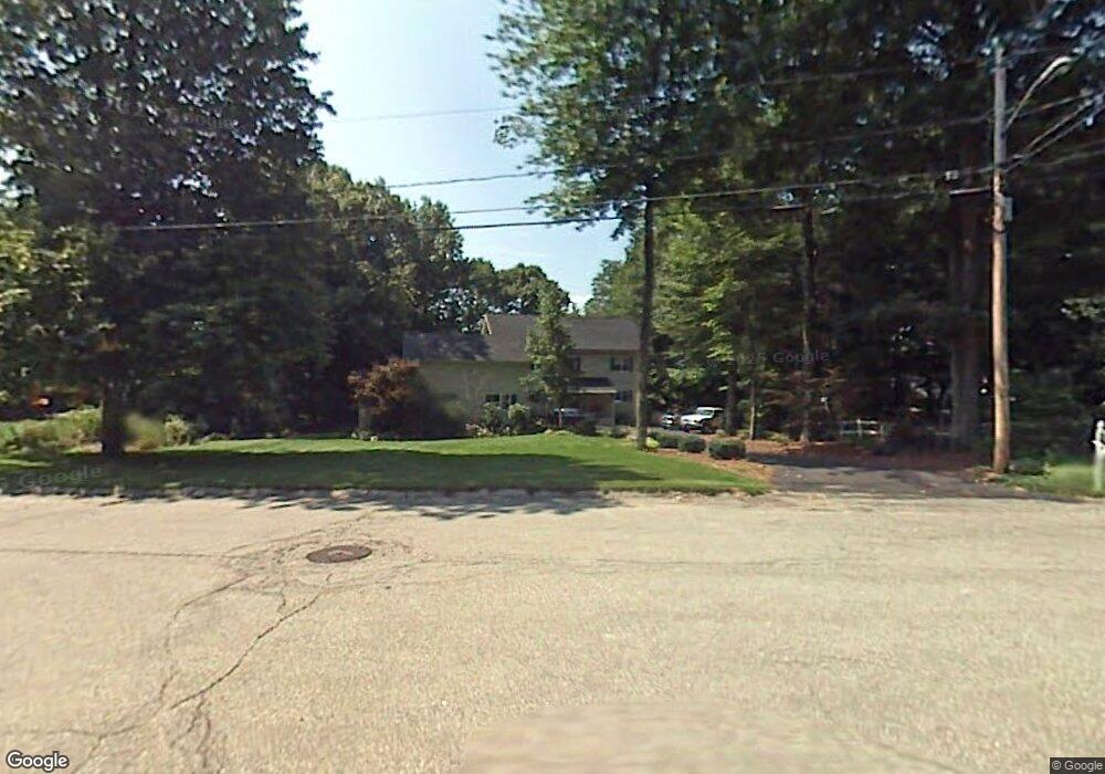 16 Cathedral Cir, Nashua, NH 03063 - photo 1