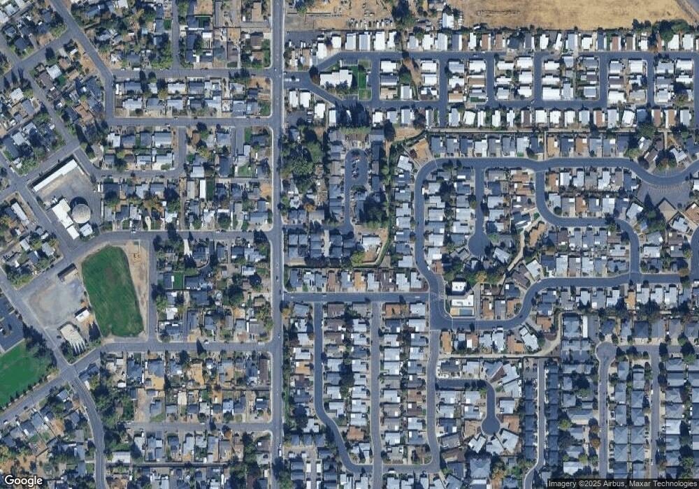 614 Shadow Way, Central Point, OR 97502 - photo 1