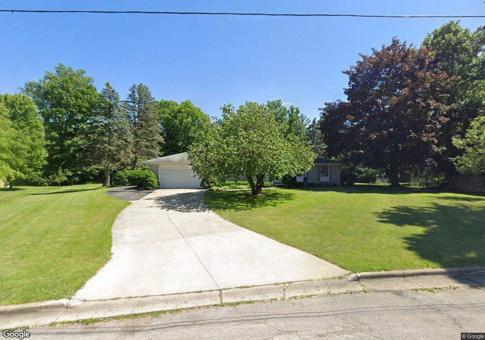 1108 Riverside Dr, Owosso, MI 48867 - photo 1