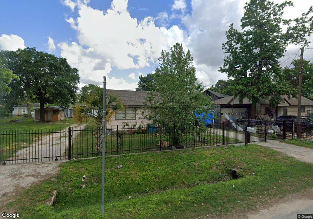1315 Norham St, Houston, TX 77022 - photo 1