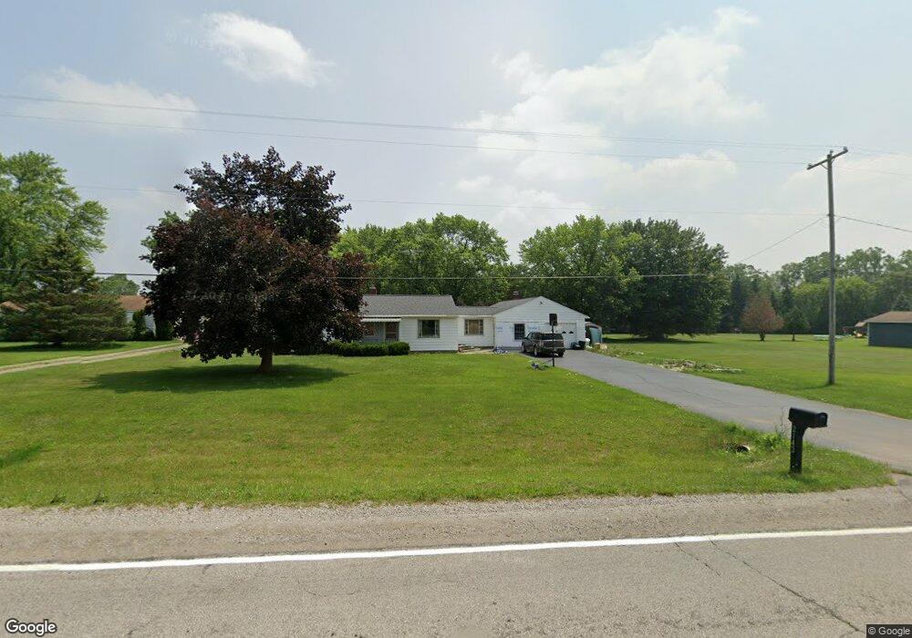 2142 N Oak Rd, Davison, MI 48423 - photo 1