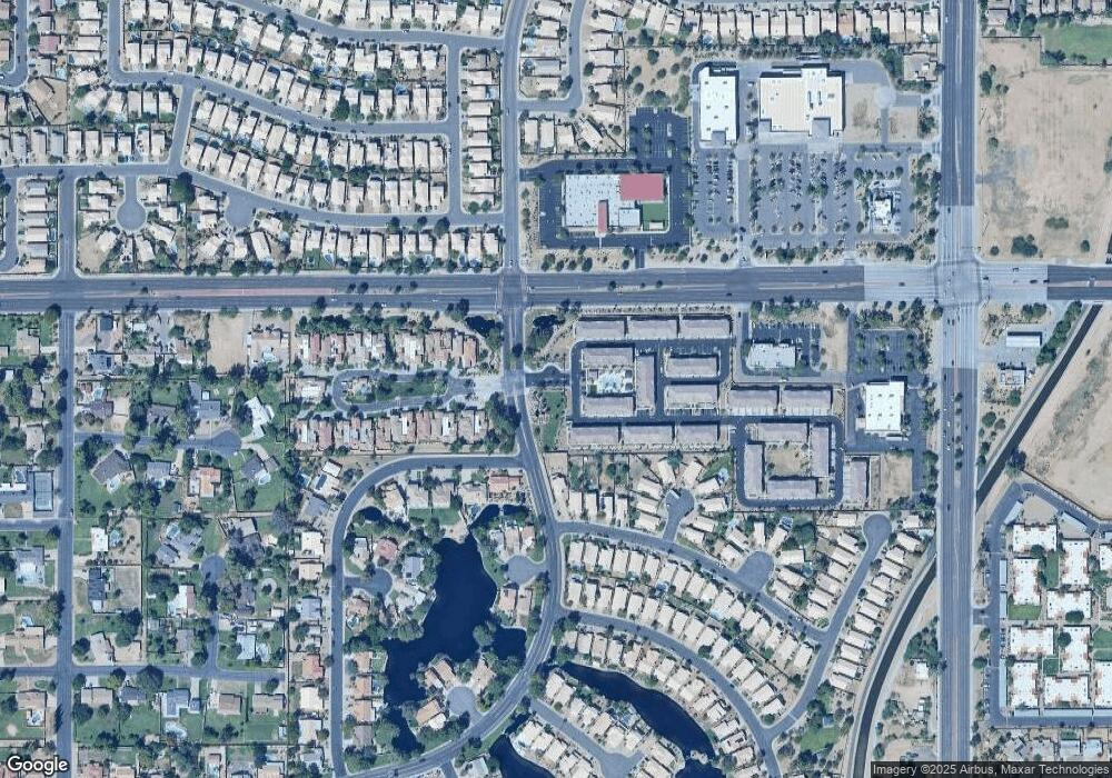 155 N Lakeview Blvd unit 137, Chandler, AZ 85225 - photo 1