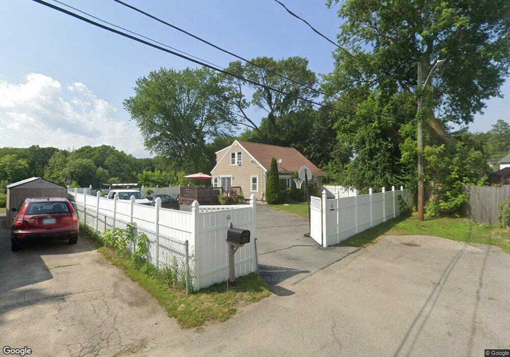 28 Ballou St, Pawtucket, RI 02860 - photo 1