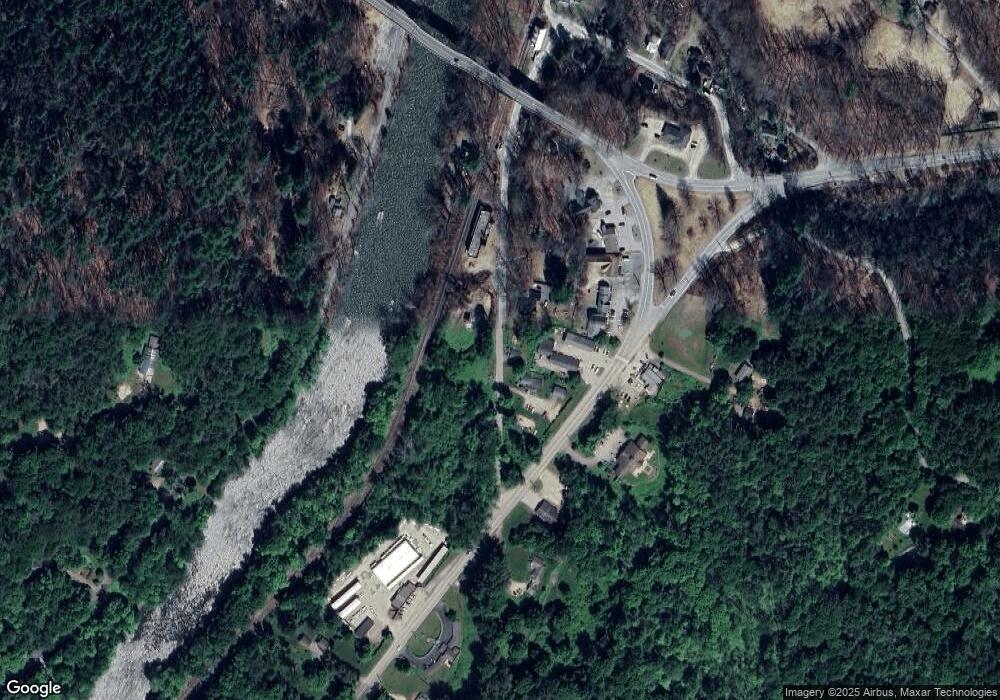 9 River Rd S, Cornwall Bridge, CT 06754 - photo 1