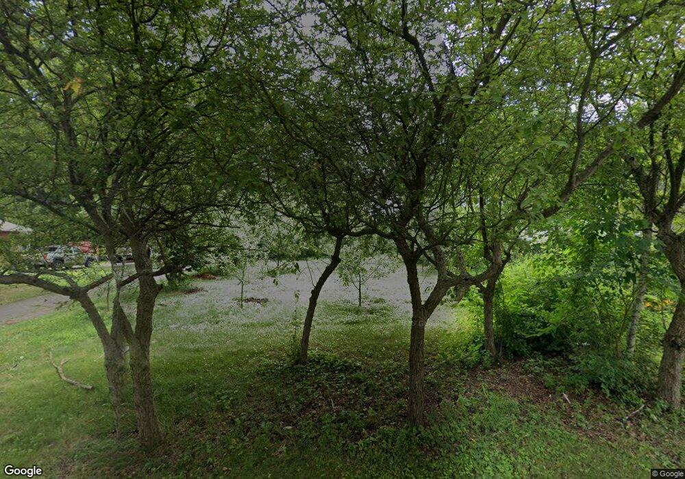 673 Hale St, Suffield, CT 06078 - photo 1