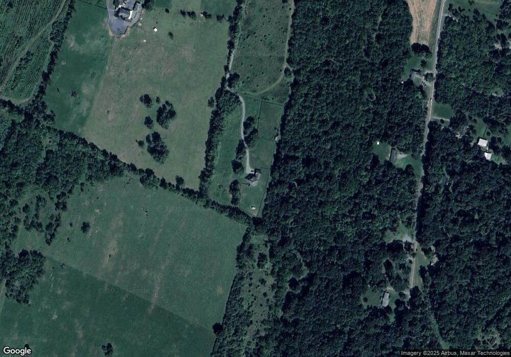 425 Fairview Ln, Berryville, VA 22611 - photo 1