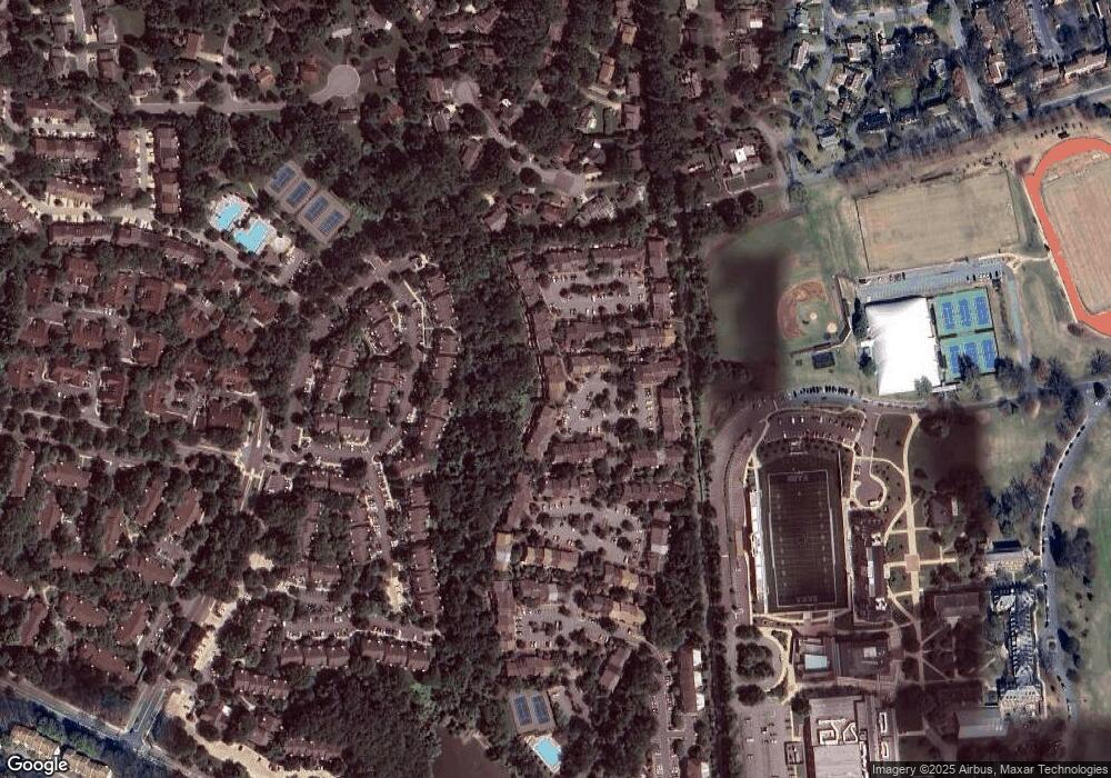 10830 Brewer House Rd, Rockville, MD 20852 - photo 1