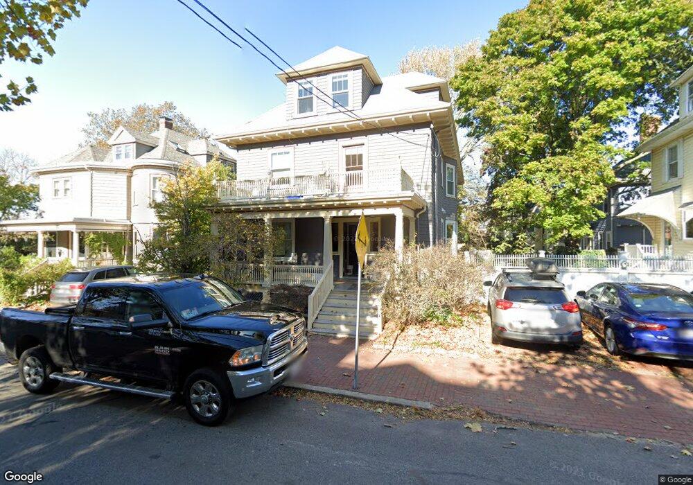 189 Upland Rd unit 3, Cambridge, MA 02140 - photo 1