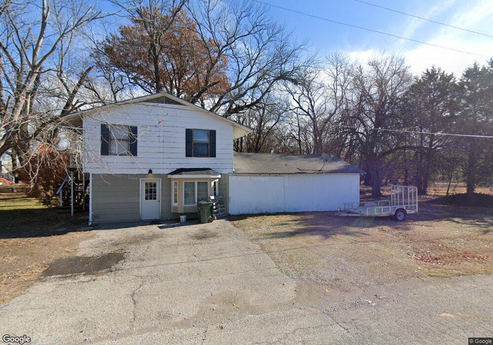 110 S 36th St, Parsons, KS 67357 - photo 1