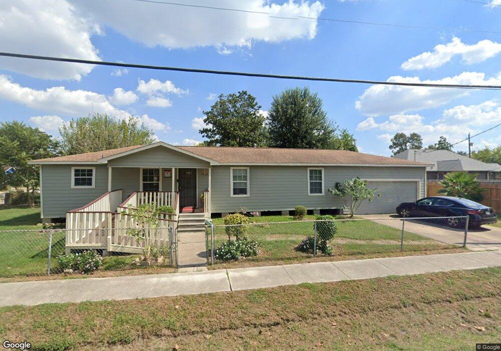 7950 Lawn St, Houston, TX 77088 - photo 1