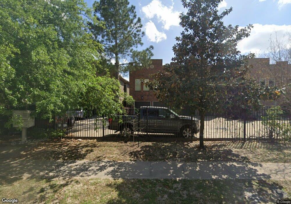 706 W 20th St, Houston, TX 77008 - photo 1