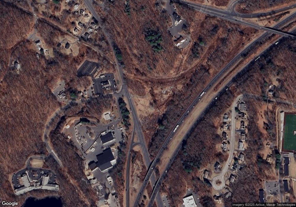 1050 Straits Turnpike, Middlebury, CT 06762 - photo 1