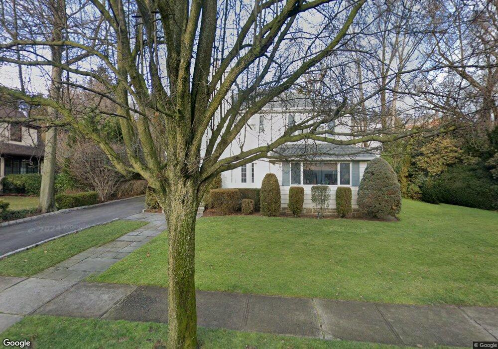 150 Ellison Ave, Bronxville, NY 10708 - photo 1