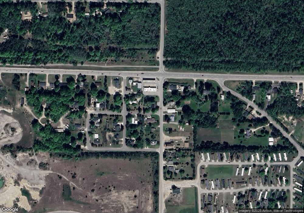 6017 Charlevoix Rd, Charlevoix, MI 49720 - photo 1