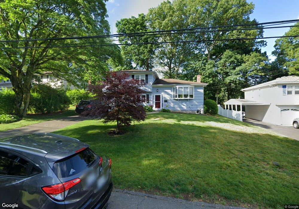 78 Fawn Dr, Stamford, CT 06905 - photo 1