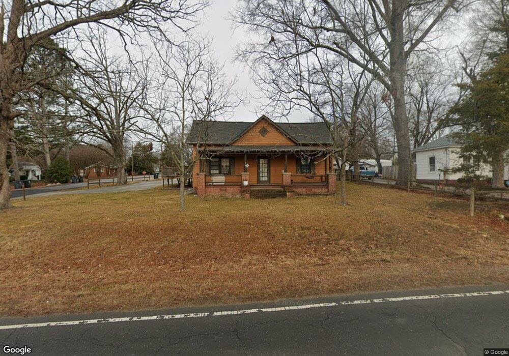 610 Hillsboro St, Oxford, NC 27565 - photo 1