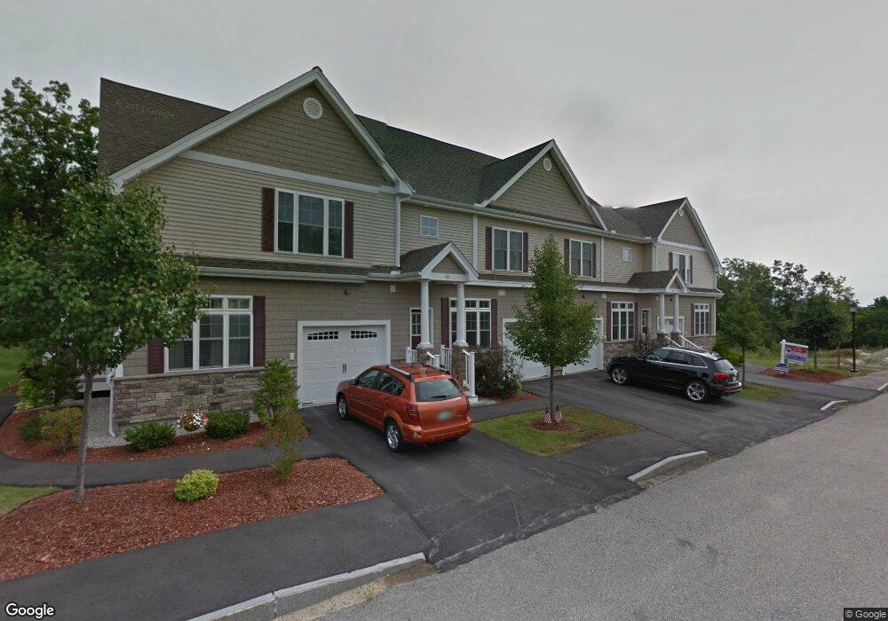 4 Manor Dr unit 4B, Manchester, NH 03106 - photo 1