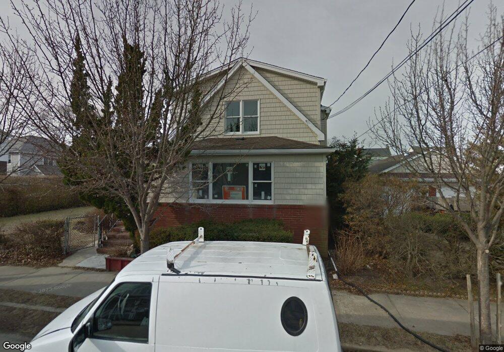 61 Freeport Ave, Point Lookout, NY 11569 - photo 1