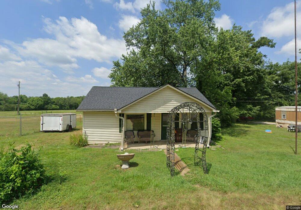 1332 Mapleash Ave, Columbia, TN 38401 - photo 1