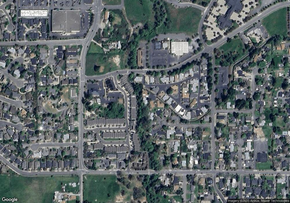 1859 Hickory Ln, Grants Pass, OR 97527 - photo 1