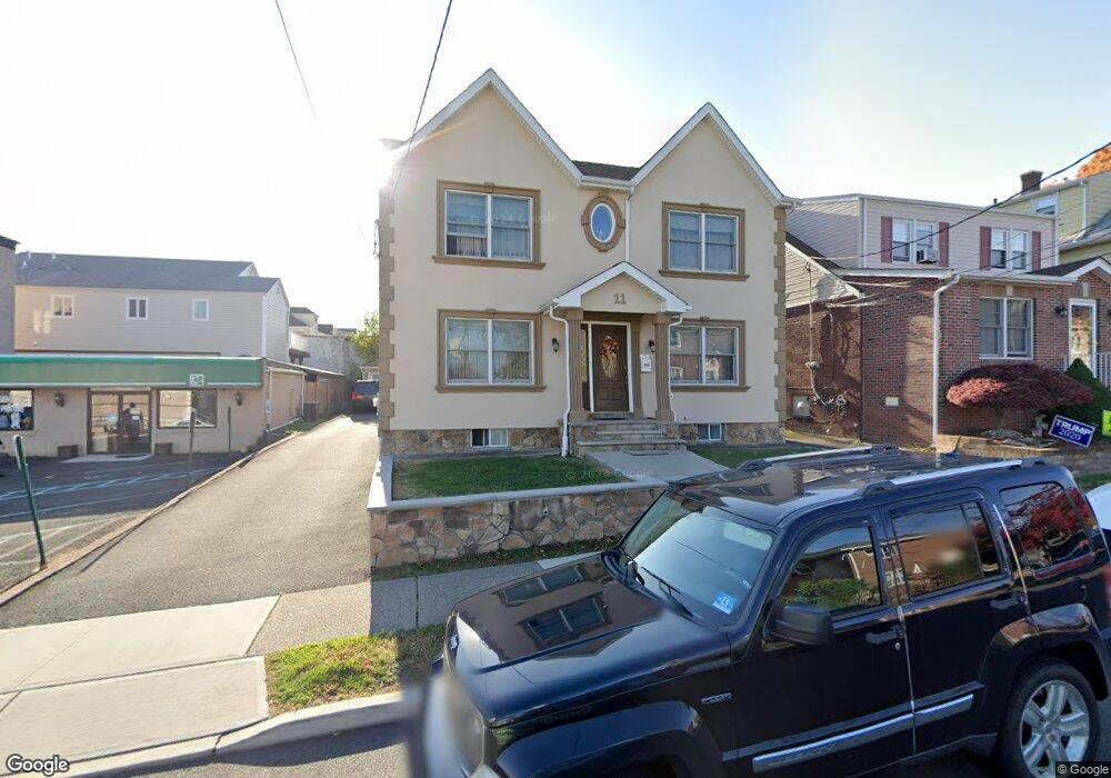 11 Hobart Place unit 2nd floor, Totowa, NJ 07512 - photo 1