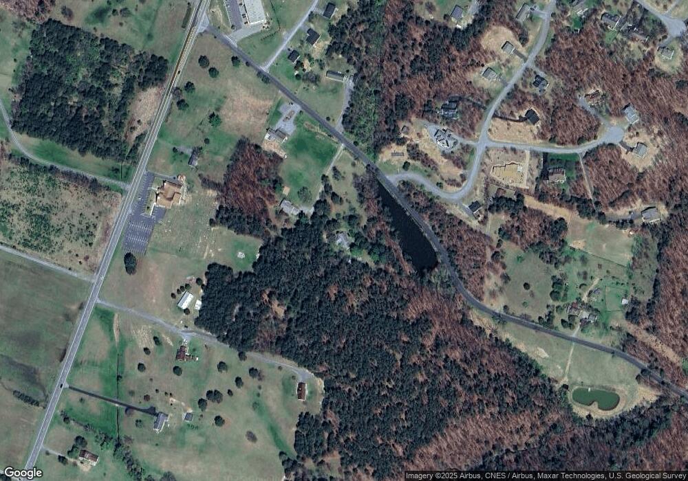 100 Spiceberry Ln, Berkeley Springs, WV 25411 - photo 1