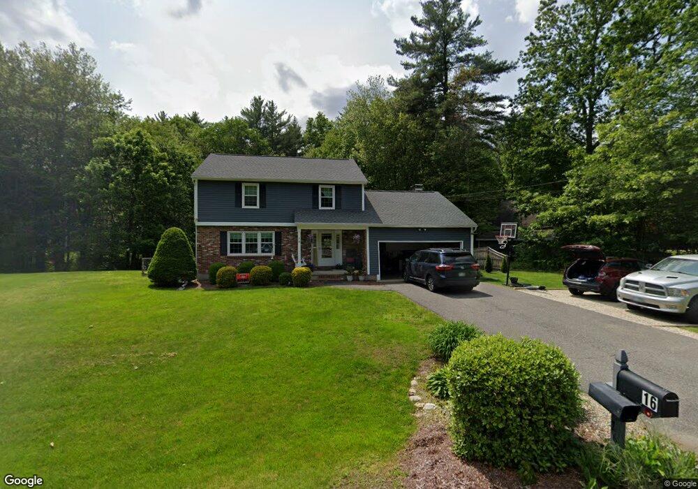 16 Nutmeadow Ln, Derry, NH 03038 - photo 1