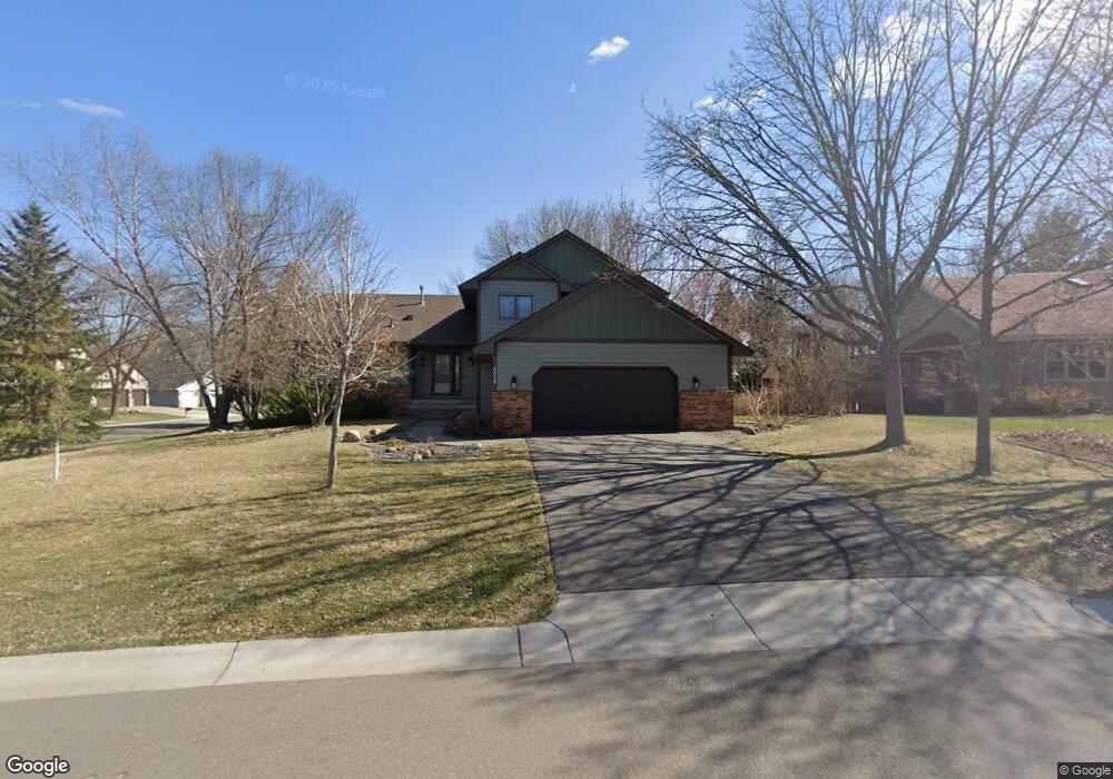 10929 69th Place N, Maple Grove, MN 55369 - photo 1