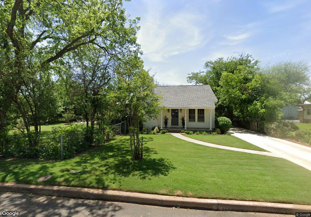 207 W Orchard St, Fredericksburg, TX 78624 - photo 1