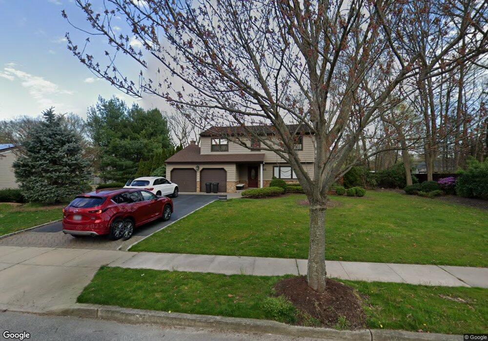 85 Wicks Path, ComMacK, NY 11725 - photo 1