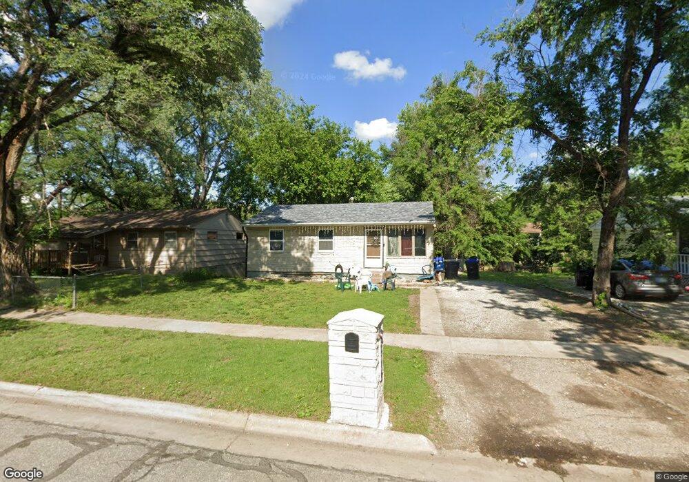 3546 SE Humboldt St, Topeka, KS 66605 - photo 1