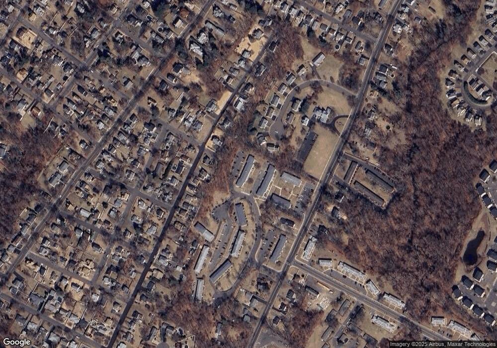 42 Sigwin Cir unit 42, Wallingford, CT 06492 - photo 1