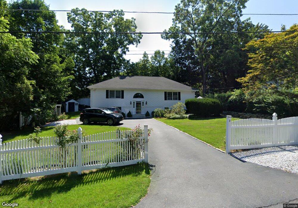 8 Brayton Rd, Carmel, NY 10512 - photo 1