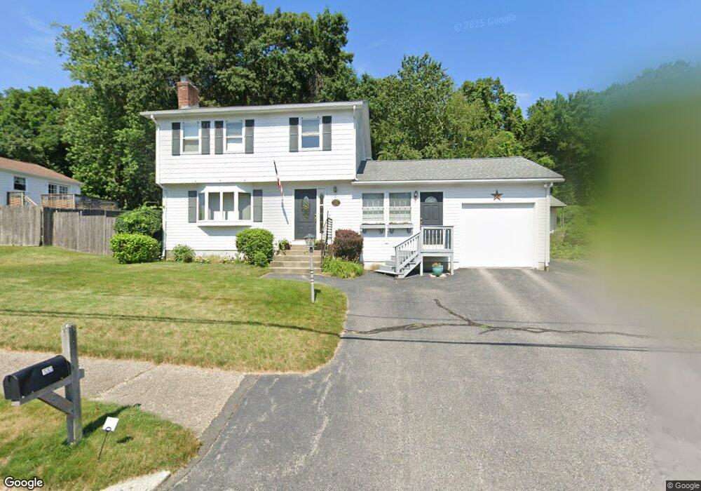 133 Locust Glen Dr, Cranston, RI 02921 - photo 1