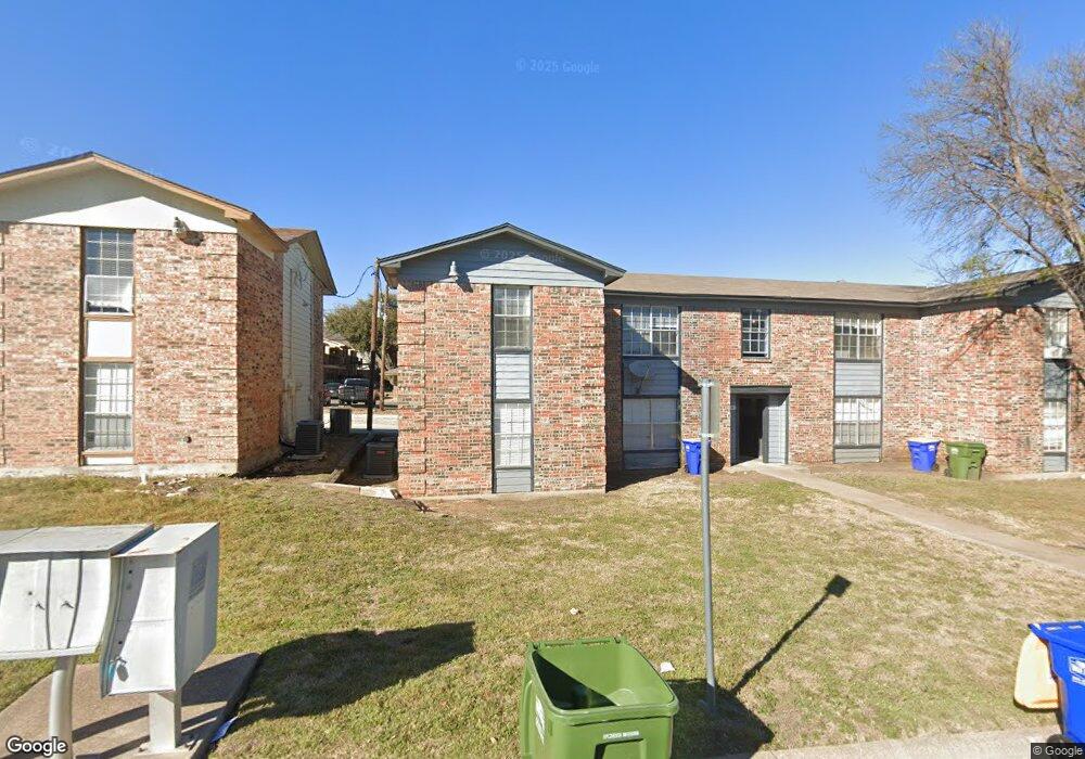 8004 Cambridge Cir, Fort Worth, TX 76108 - photo 1