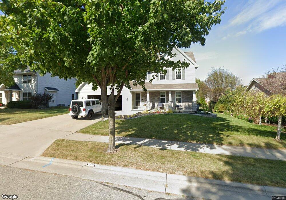 115 Hidden Ridges Cir, Combined Locks, WI 54113 - photo 1